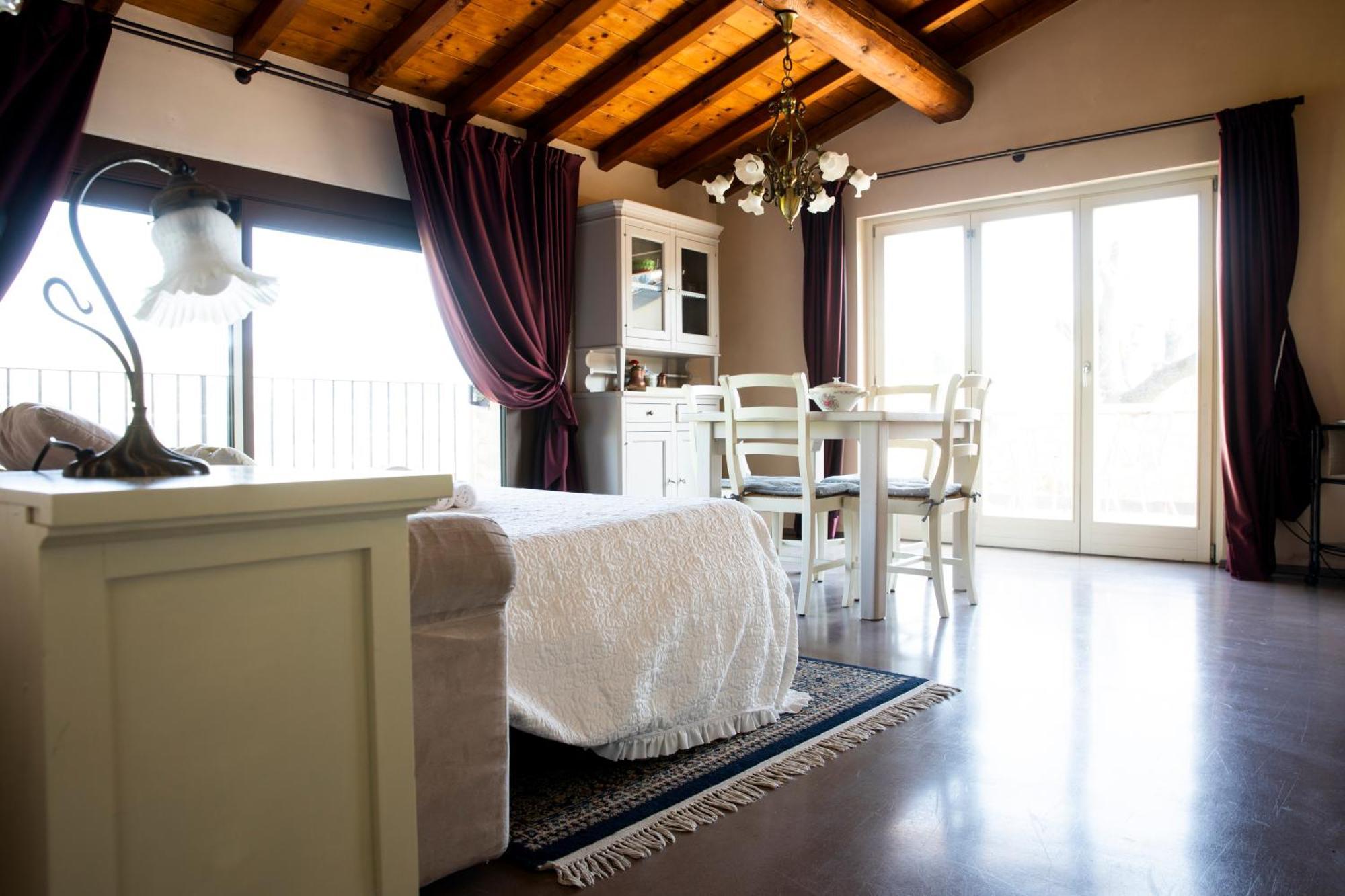 Corte Dei Soavi Suites - Apartments Soave  Ngoại thất bức ảnh