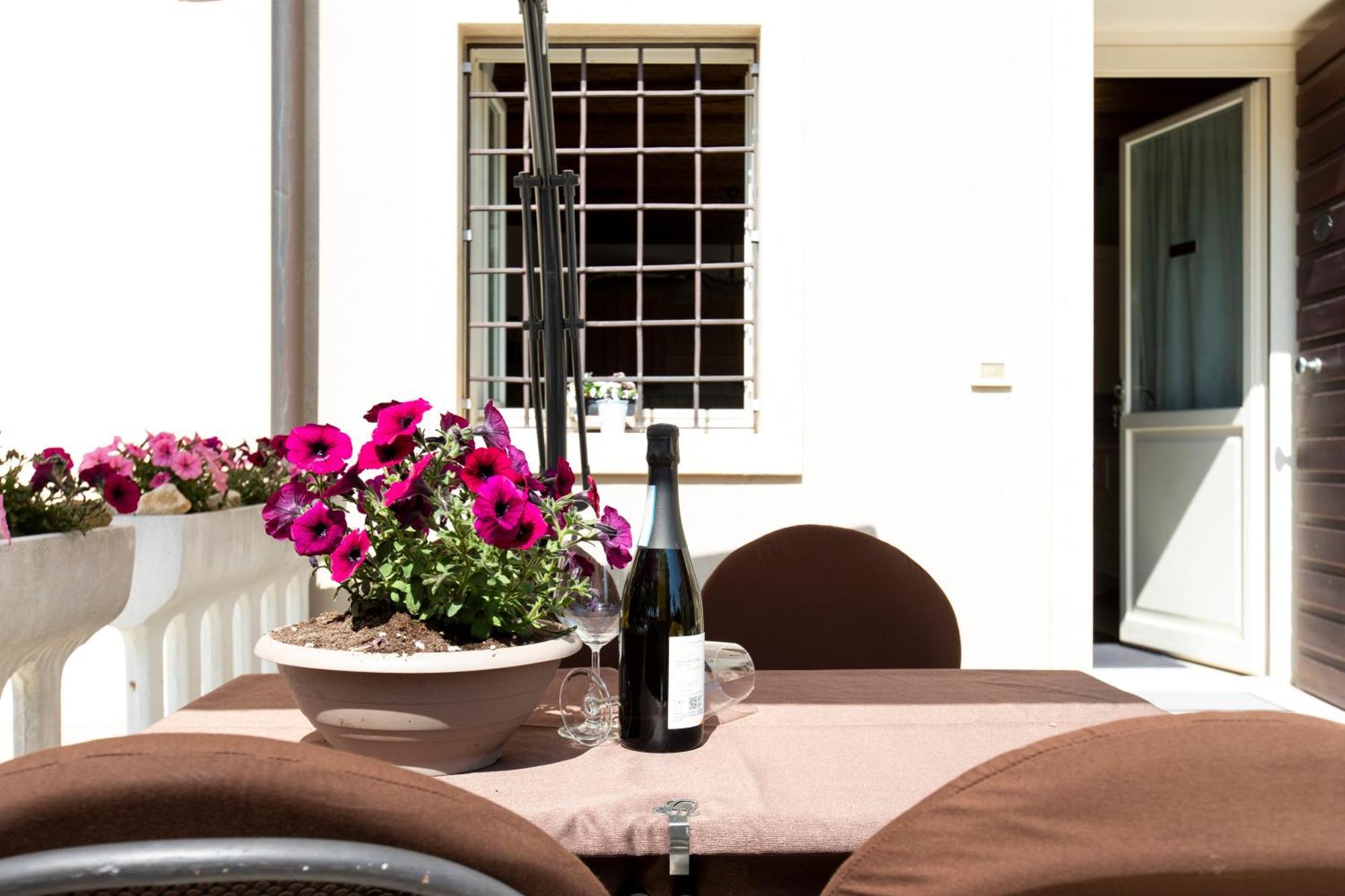 Corte Dei Soavi Suites - Apartments Soave  Ngoại thất bức ảnh