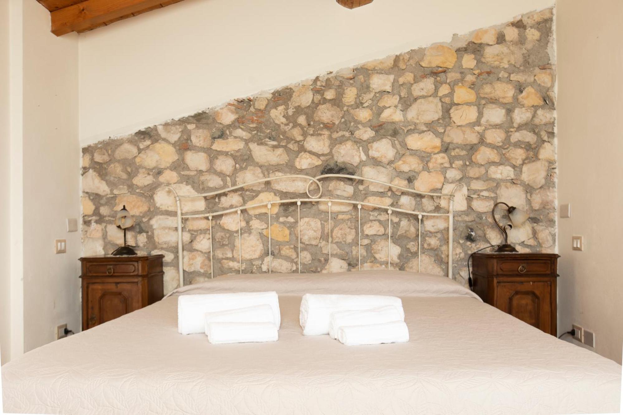 Corte Dei Soavi Suites - Apartments Soave  Ngoại thất bức ảnh
